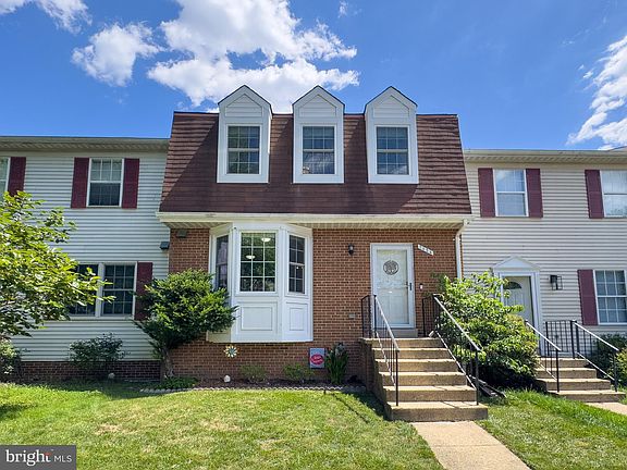 3rd image of 7024 Achilles Ct