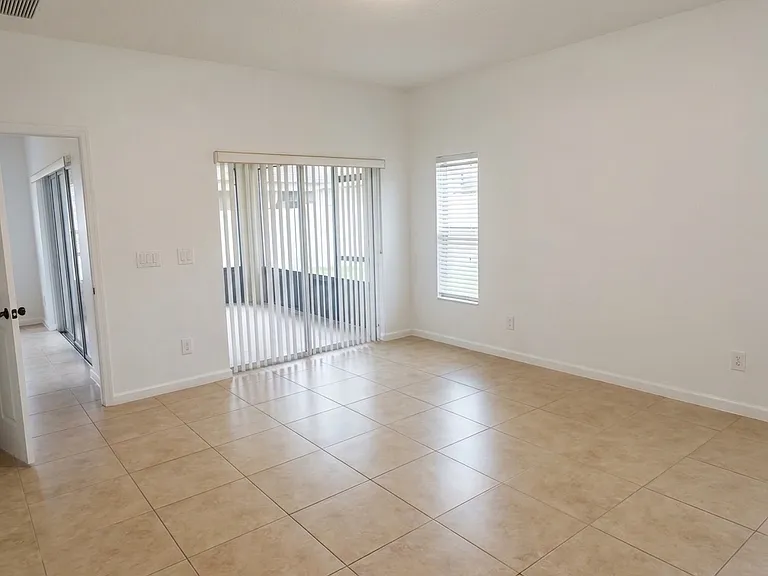 2072 Marsh Hawk Dr — Photo 15