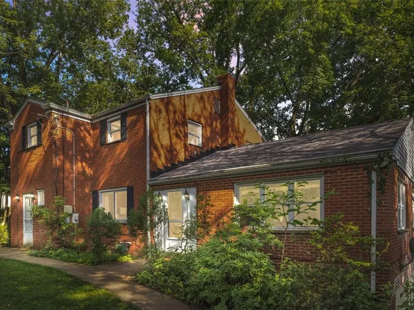 624 Orchard Hill Dr, Pittsburgh, PA 15238
