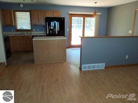 3rd image of 4912 Cedar Knoll Dr