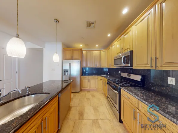 542 Brooklyn Avenue image 10 of 18