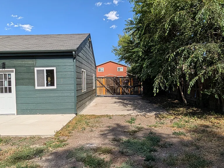 5375 Perry St — Photo 20