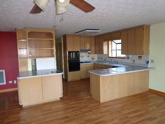 4th image of 153 E River Bend Dr