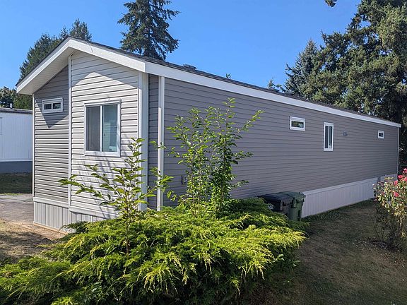 3rd image of 8220 King George Blvd #104