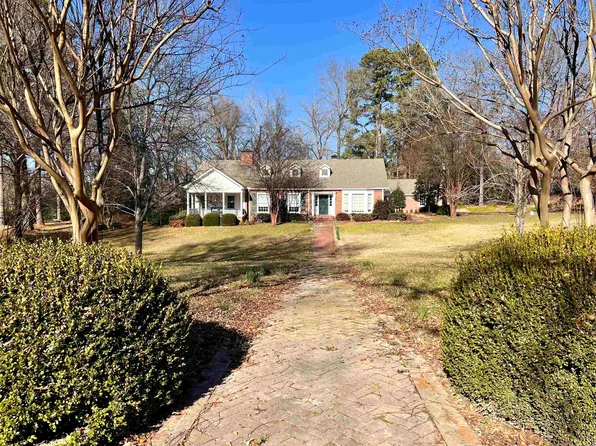 714 Graham St, Camden, AR 71701