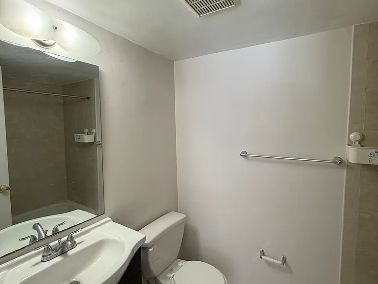 4705 Tecumseh St #102 — Photo 14