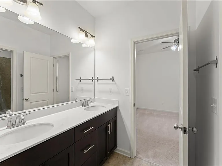 2770 Prado Ln — Photo 30