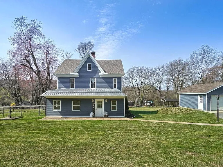 25526 Military Rd — Photo 2