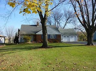 816 Long Pond Rd, Rochester, NY 14612