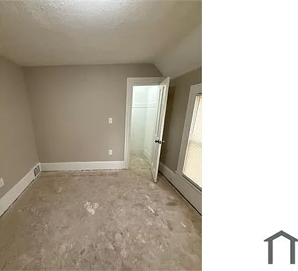 10515 Hathaway Ave — Photo 5