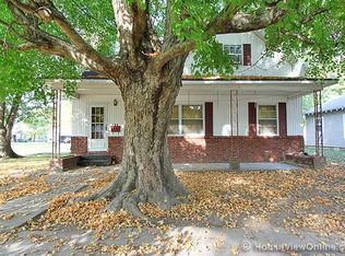 129 W Parker Ave, Chaffee, MO 63740