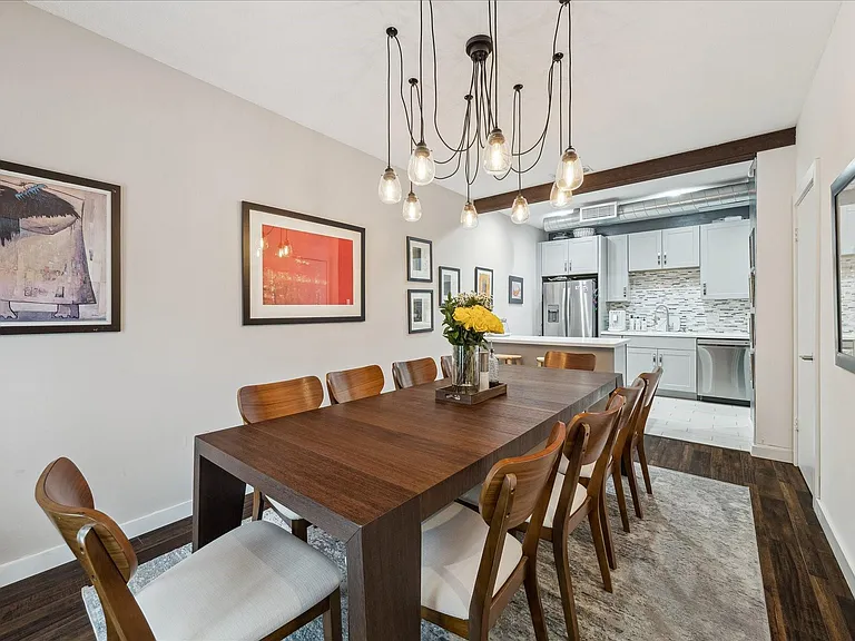 2100 Tanglewilde St #373 — Photo 9