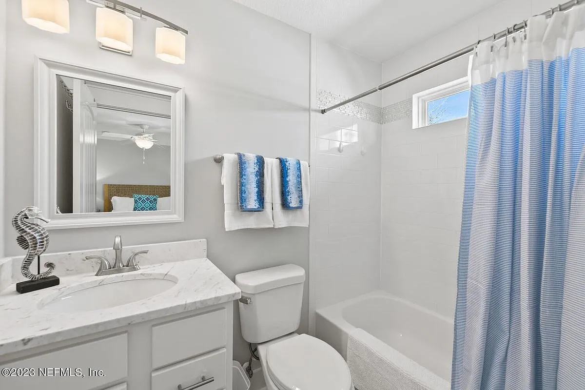 3 bed, 4.0 bath, 1554 sqft, $4,500 — Photo 3