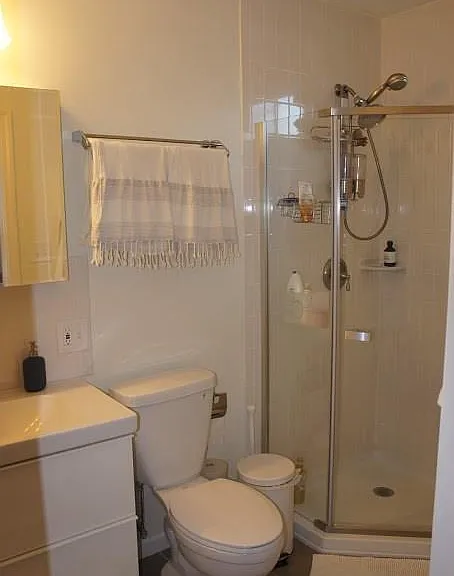 16 Manor St #B — Photo 8