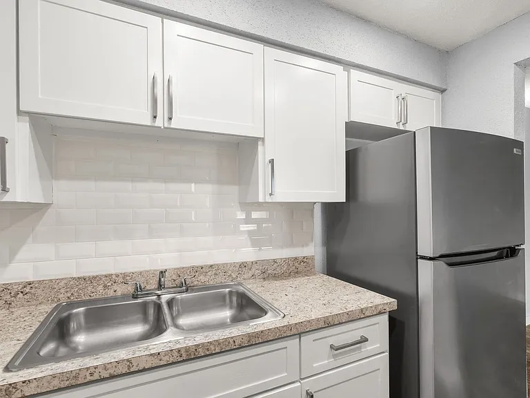 Loft at Third Apartments — Photo 17