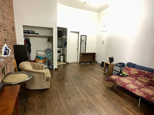 Rented by Irving Properties of New York, LLC | media 14