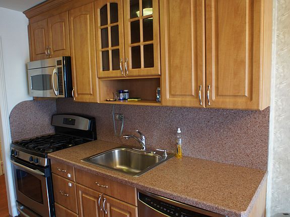 4th image of 2652 Cropsey Ave APT 2G