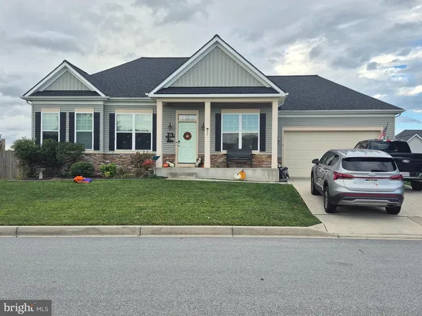 82 Serpentine Way, Martinsburg, WV 25405