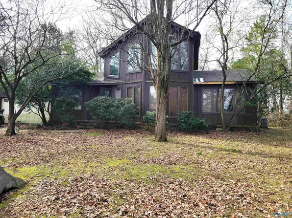3625 N Crestview Dr NW, Huntsville, AL 35816