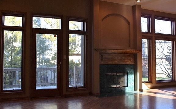 3rd image of 884 W Goodrich Pl #884