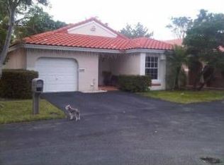 1475 Garden Rd, Weston, FL 33326