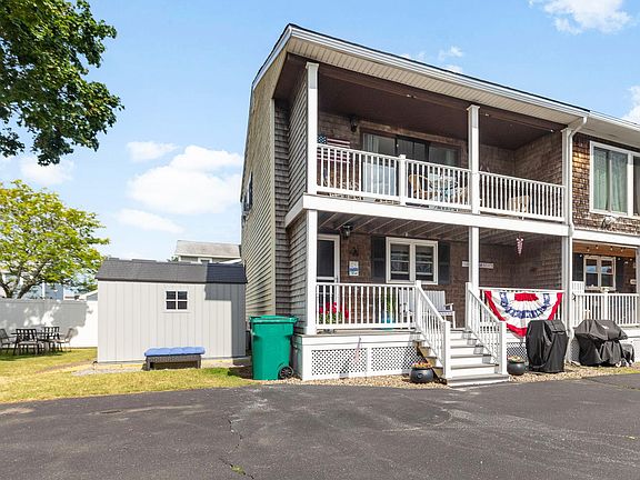 3rd image of 14 Fellows Avenue #2