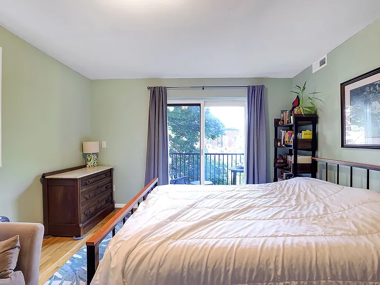 1411 Massachusetts Ave SE #6 — Photo 18