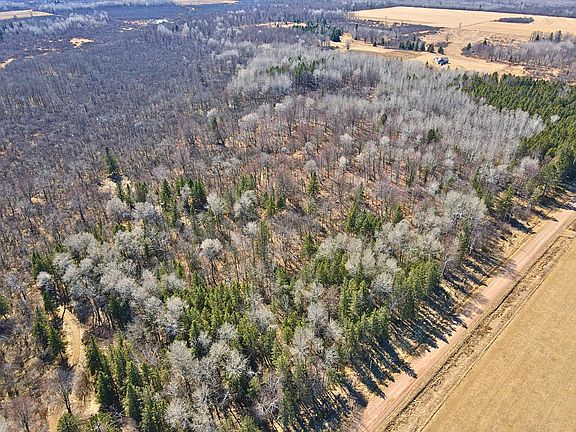 2nd image of W10605 White Birch Ln