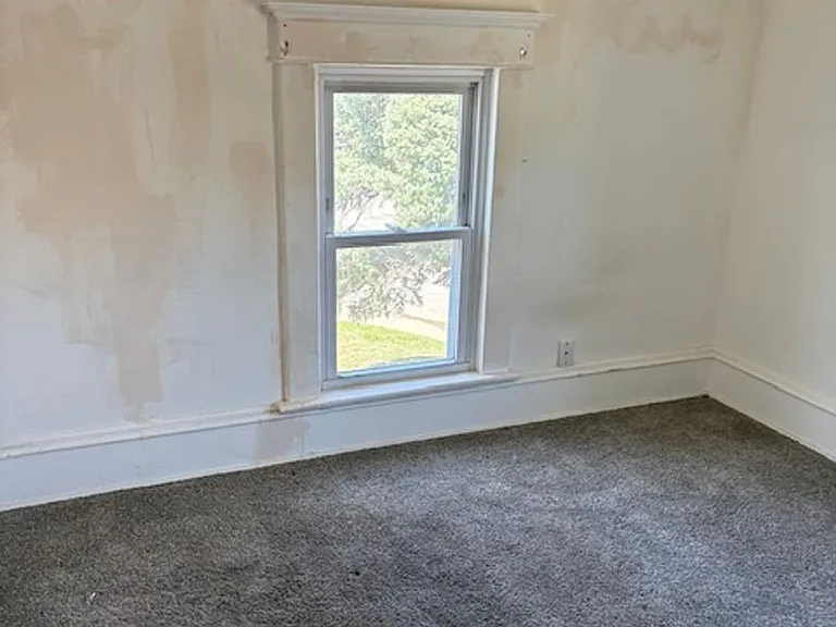 408 Oak Ave #B — Photo 5