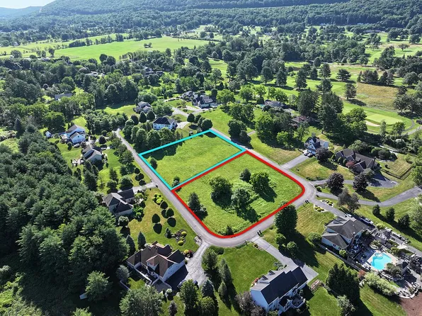 16 Fairway Ln, Sugarloaf, PA 18249