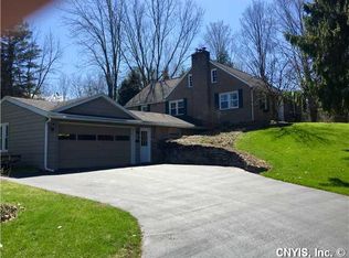 7950 Green Lakes Rd, Fayetteville, NY 13066