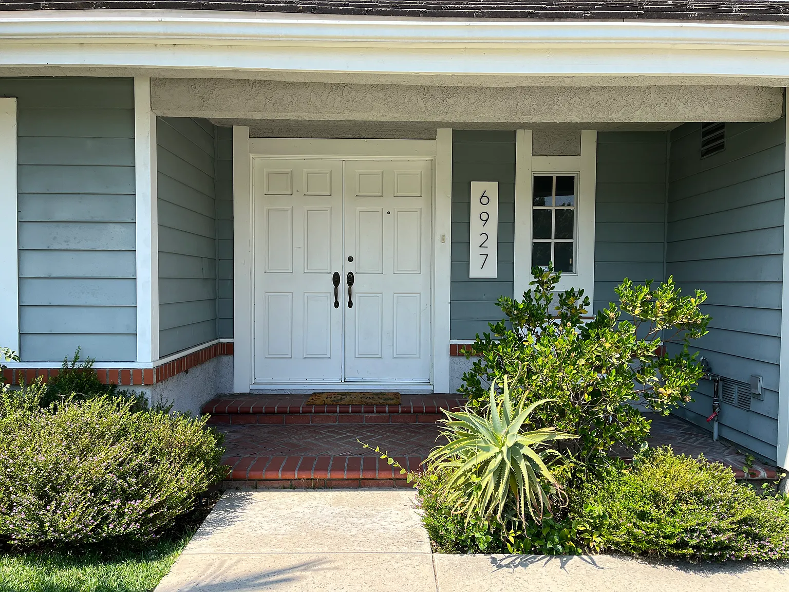 6927 Gaviota Ave — Photo 3