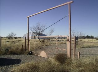 10631 E Collie Trl, Hereford, AZ 85615