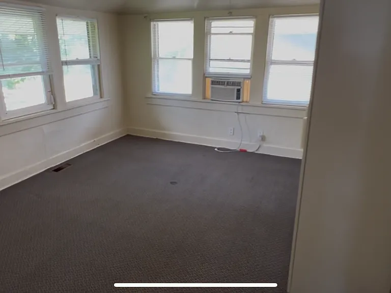 315 E Smith Ave — Photo 10