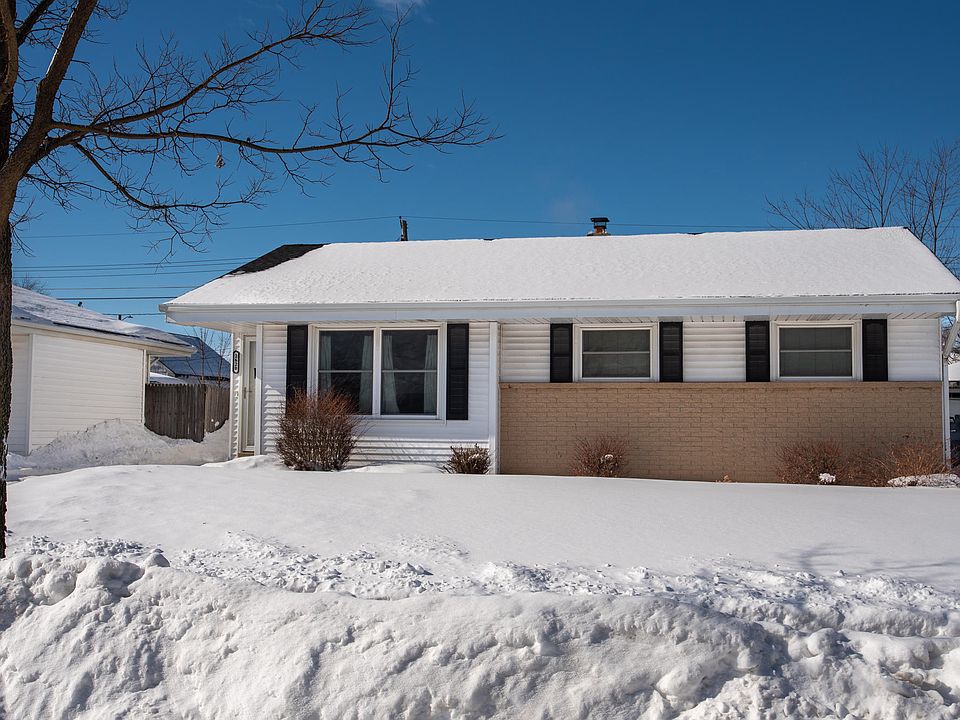 2nd image of 2620 Donna Ave