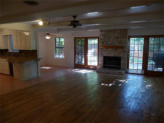 3rd image of 6203 Treadwell Blvd