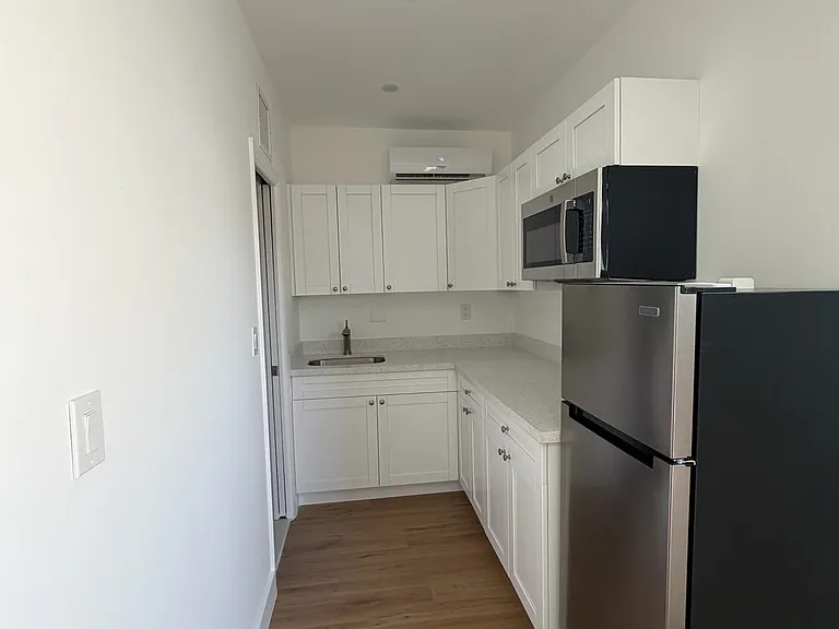 11521 SW 81st Ter #110 — Photo 6