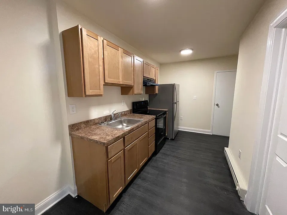 145 Chester St #2