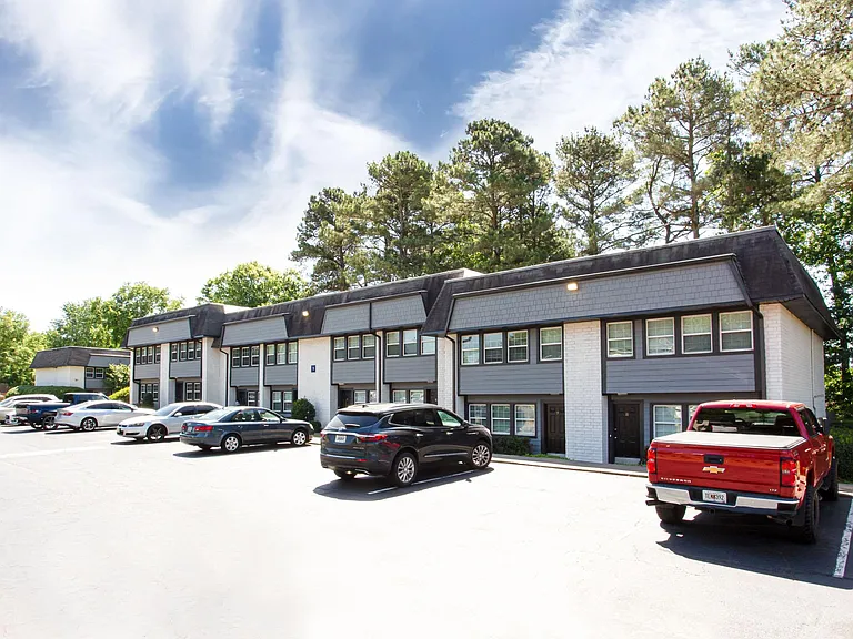Elevate at The Pointe — Photo 6