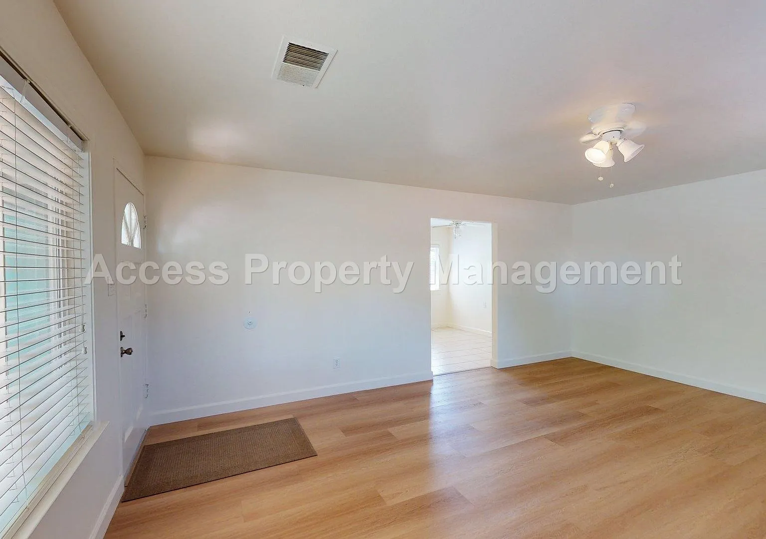 3 bed, 1144 sqft, $2,345 — Photo 2