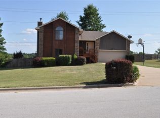 4028 W Cambridge St, Springfield, MO 65807