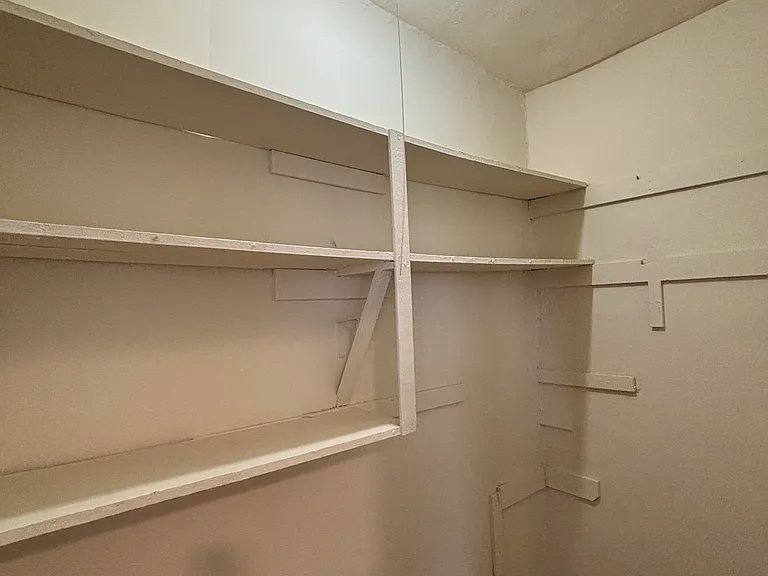 453 Boyden Ave #3 — Photo 8