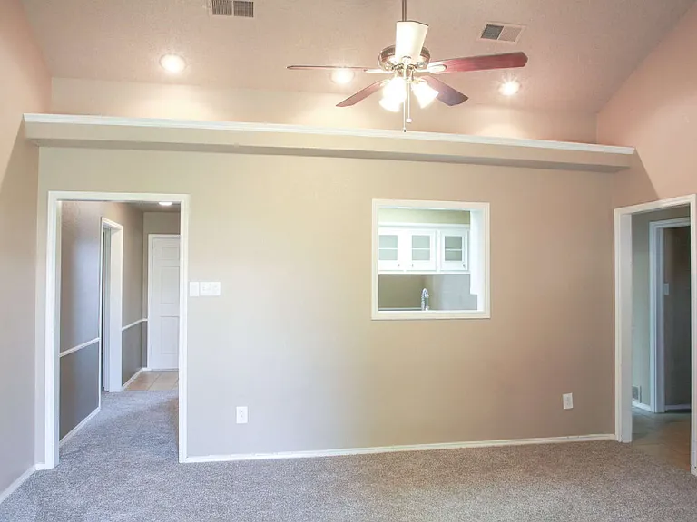 9705 Abbeville Ave — Photo 7