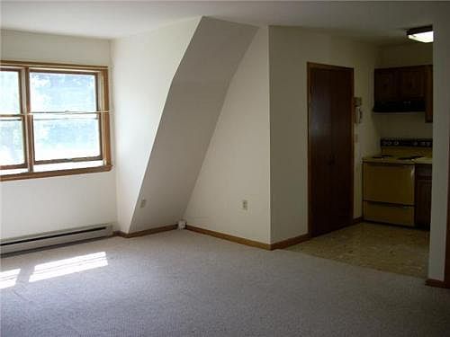 5th image of 15 Kelly Ln APT B