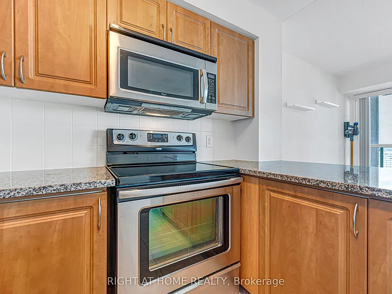 208 Enfield Pl #2902 — Photo 15