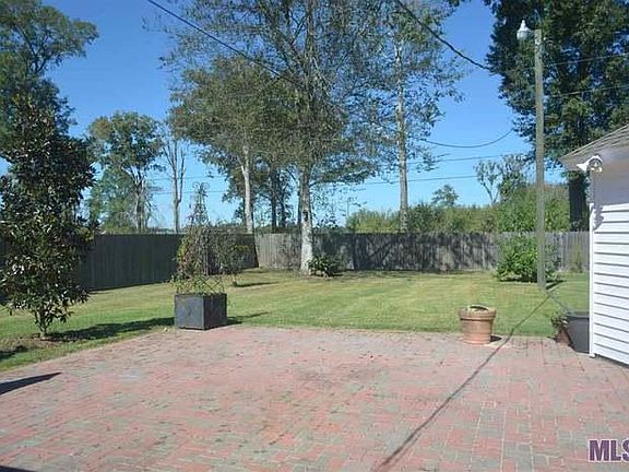 4th image of 40304 Sycamore Ave