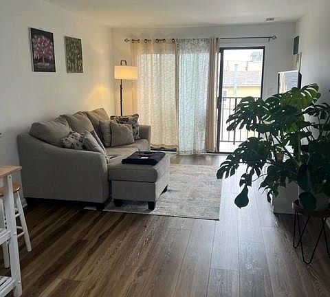 5th image of 603 55th St APT 302