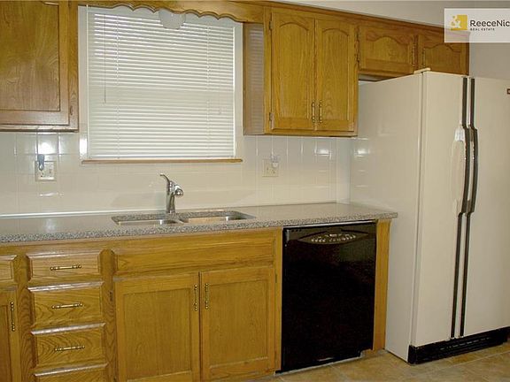 4th image of 16508 E 53rd Street Ct S