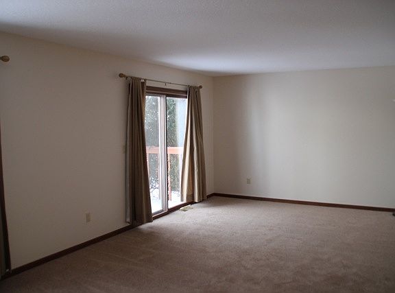 5th image of 5 Augusta Dr