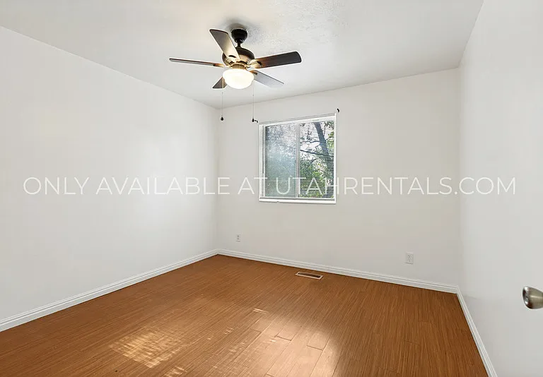 234 W Foxbridge Dr — Photo 15